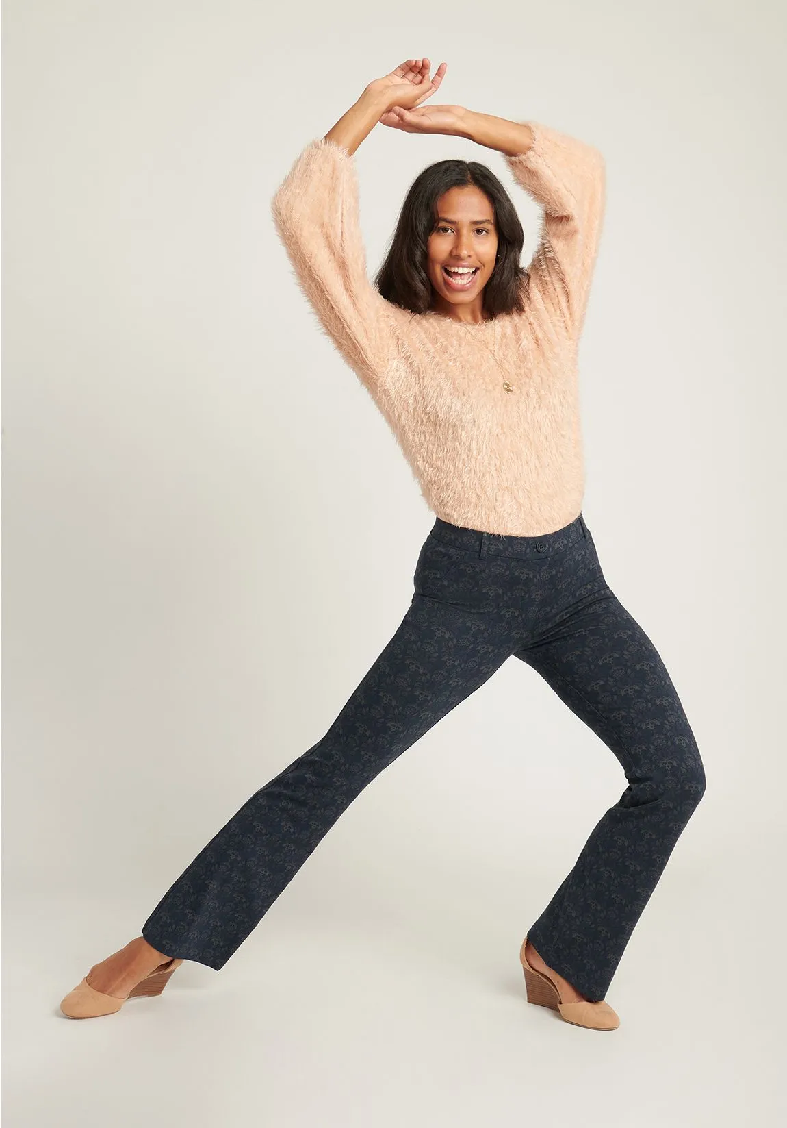 Boot-Cut | Two-Pocket Dress Pant Yoga Pants (Damask)