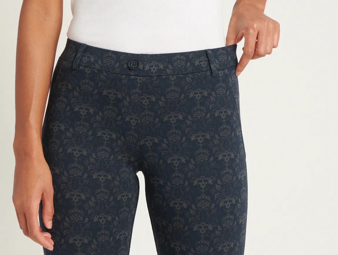Boot-Cut | Two-Pocket Dress Pant Yoga Pants (Damask)