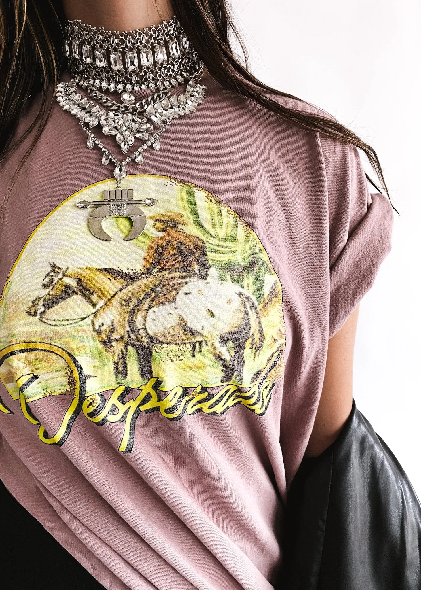 DESPERADO SIDE SLIT TEE