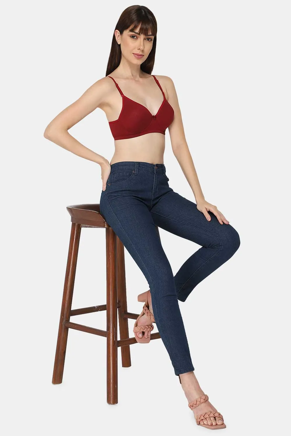 Medium Coverage Non-Wired Thin & Adjustable Intimacy T-Shirt Padded Bra - UC09
