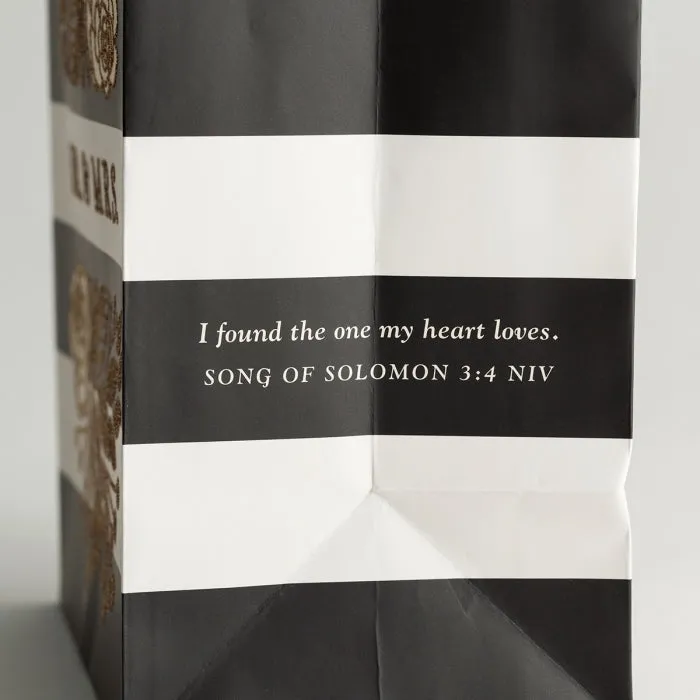 "Mr. & Mrs." - Medium Gift Bag with Tissue