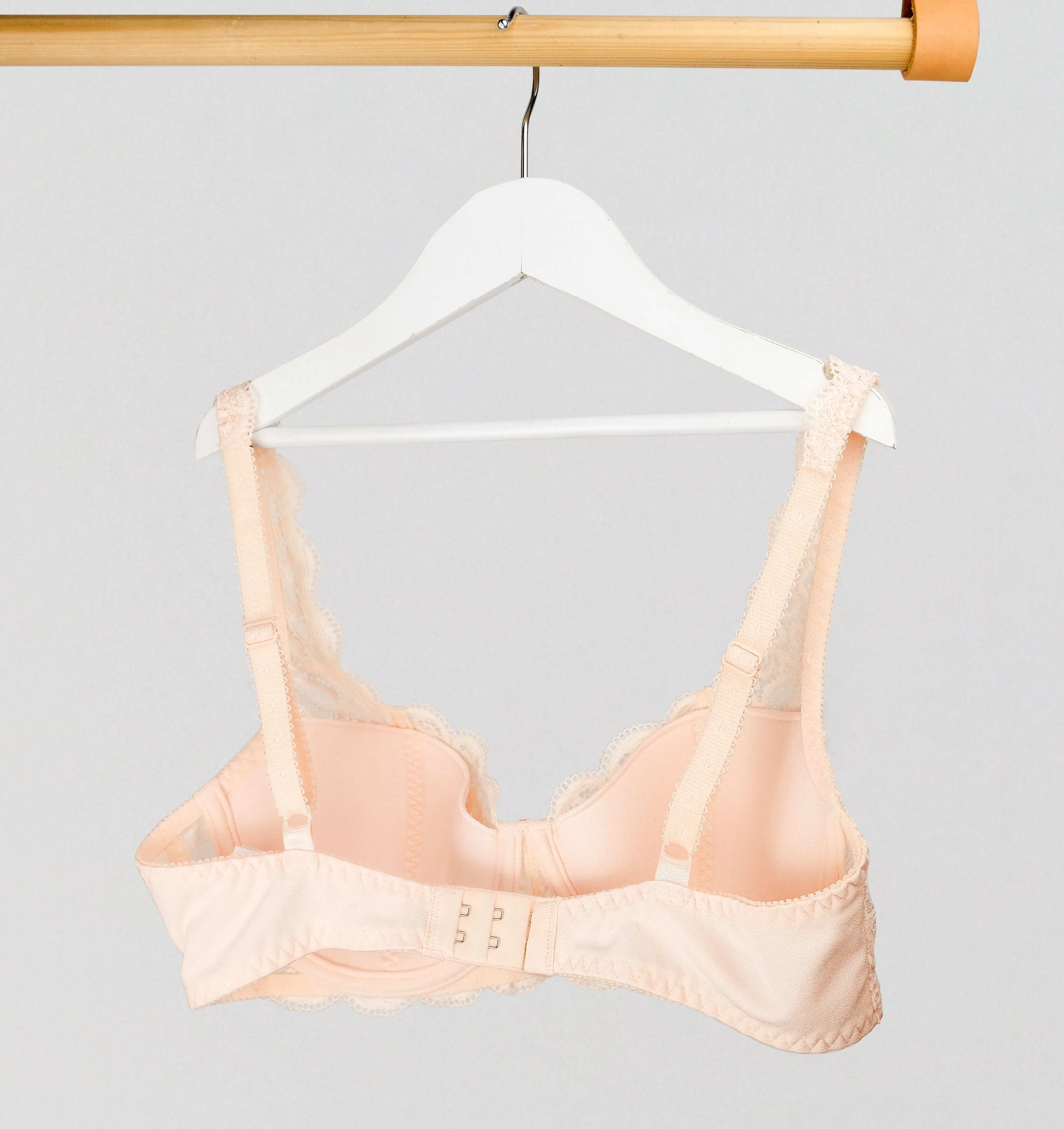 Scalloped lace balconette [Peach]