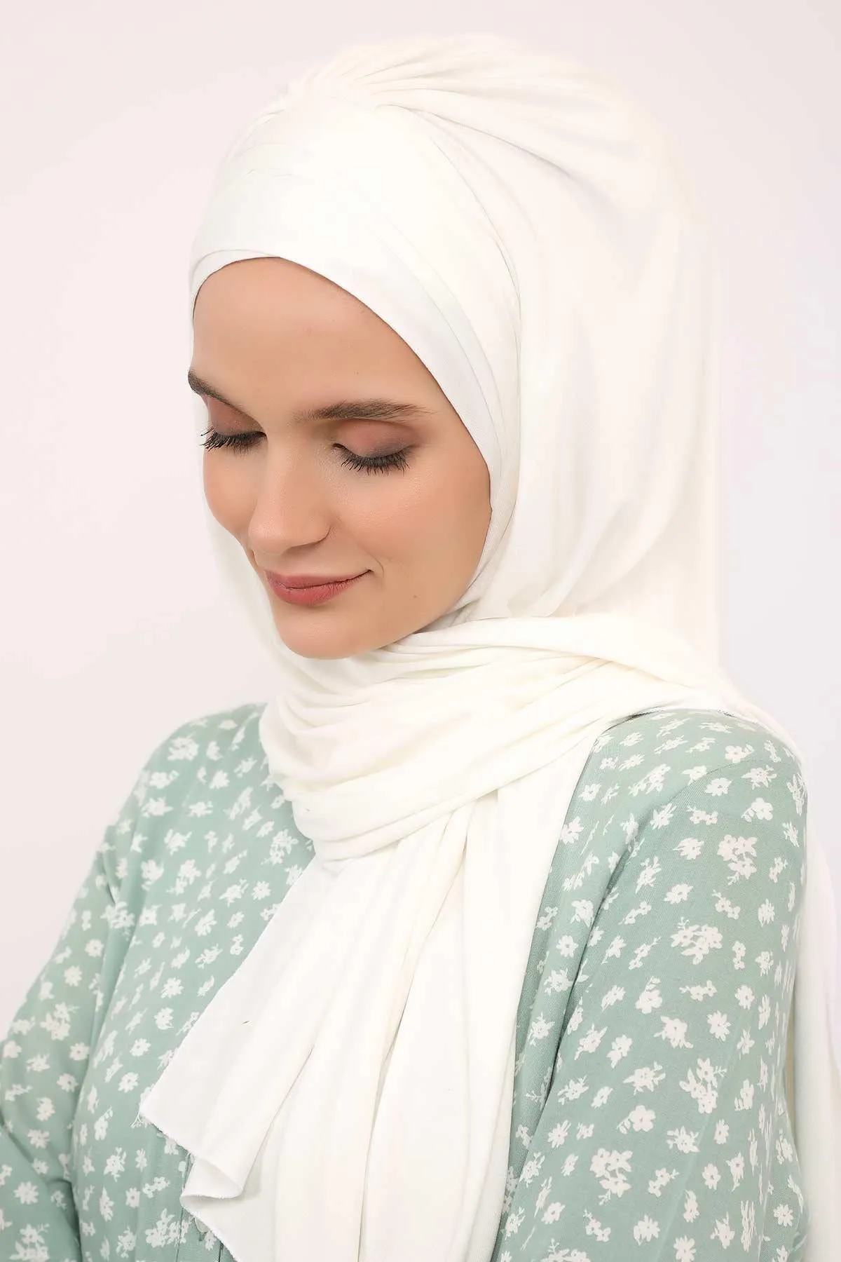 Soft Jersey Hijab Shawl for Women, 95% Cotton and Comfortable Ready to Wear Women Headscarf, Cross Stich Instant Pre-tied Hijab Shawl,PS-41