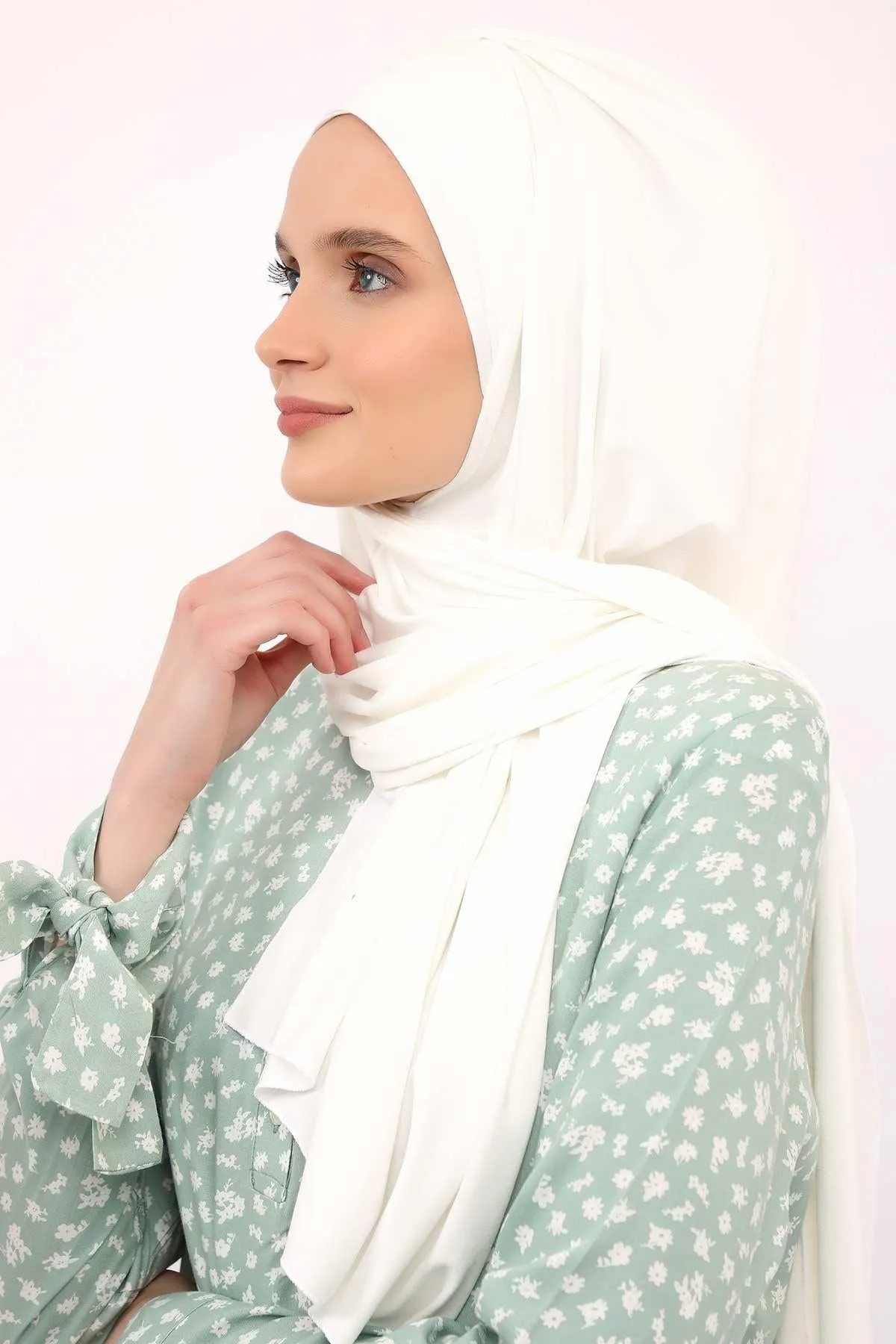 Soft Jersey Hijab Shawl for Women, 95% Cotton and Comfortable Ready to Wear Women Headscarf, Cross Stich Instant Pre-tied Hijab Shawl,PS-41