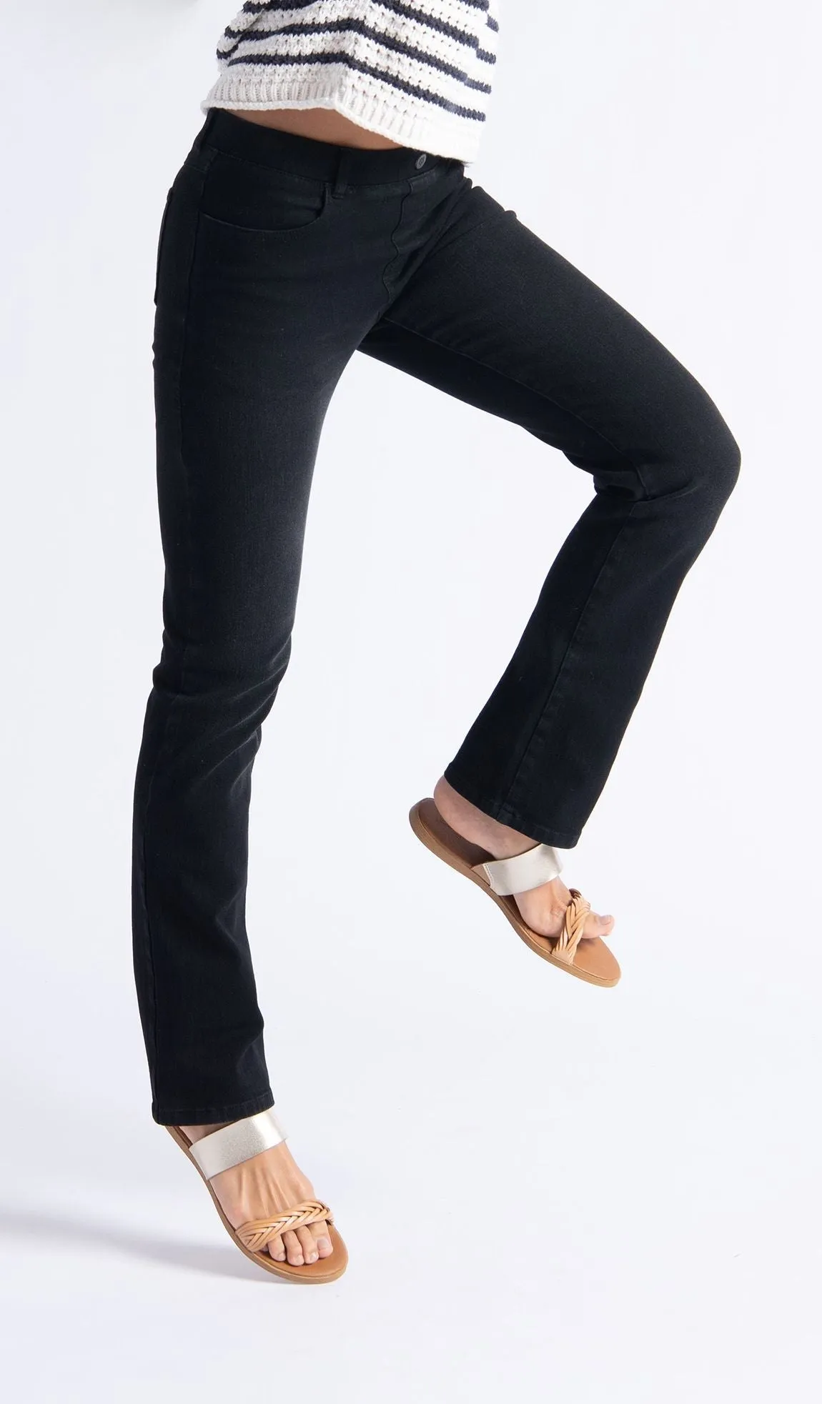 Straight-Leg | 4-Pocket Betabrand Yoga Denim (Washed Black)