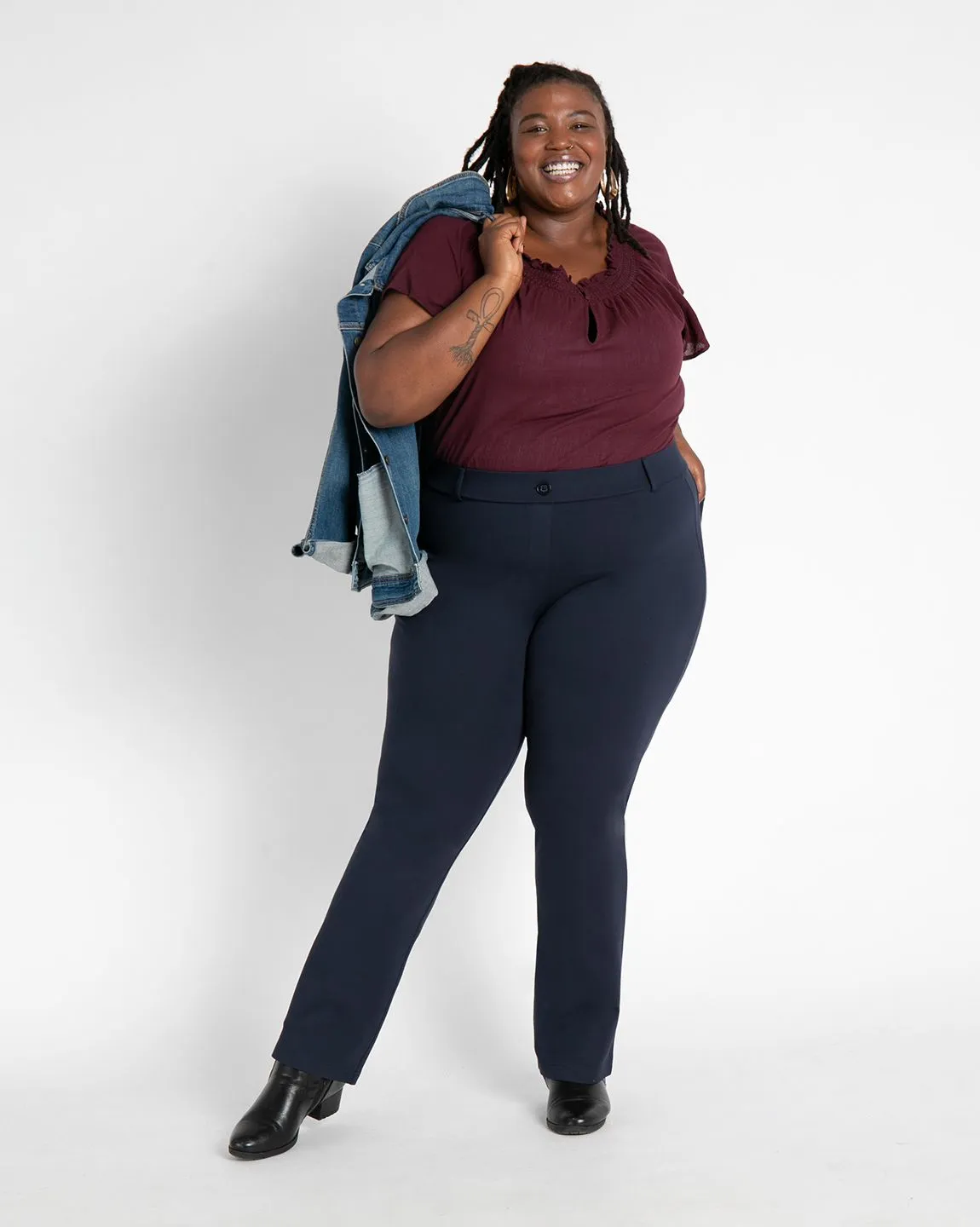Straight-Leg | Two-Pocket Dress Pant Yoga Pants (Navy)